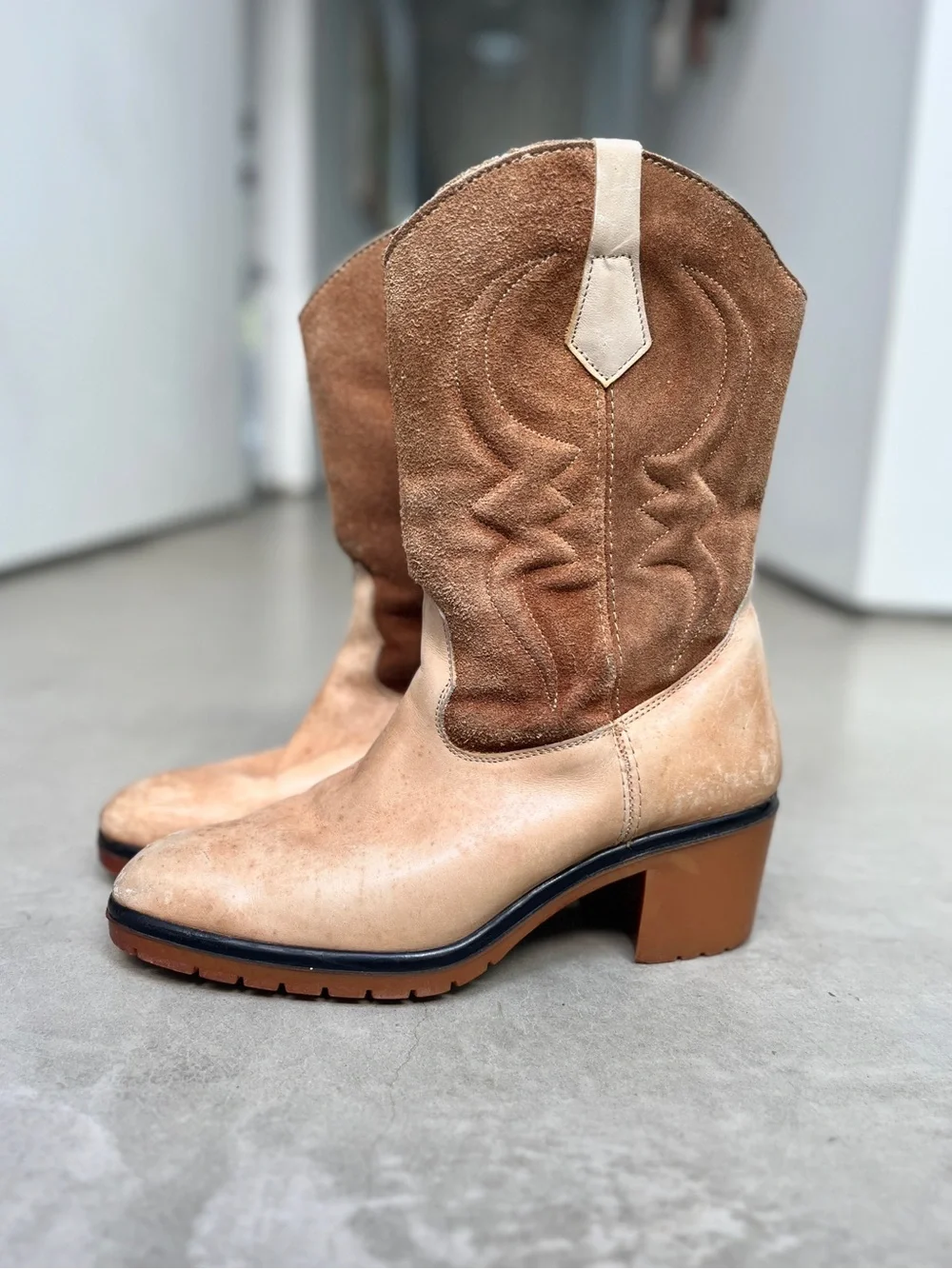 Vintage Two Tone Tan Leather Suede Lug Sole Western Boots